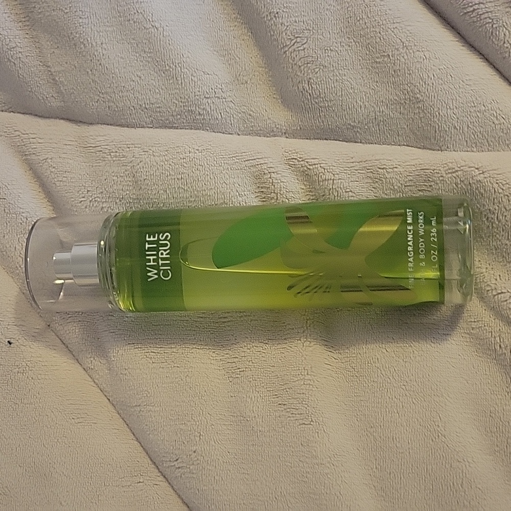NWT White Citrus Perfume